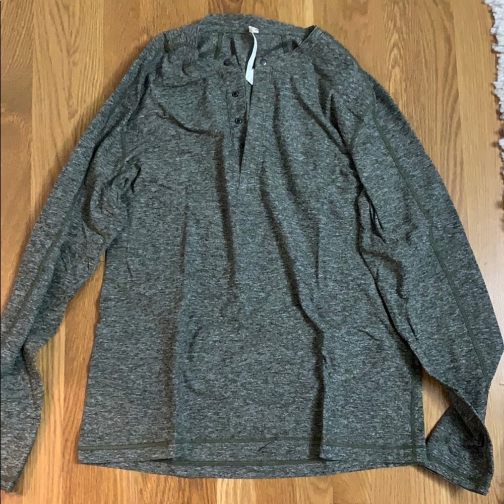 Men’s long sleeve